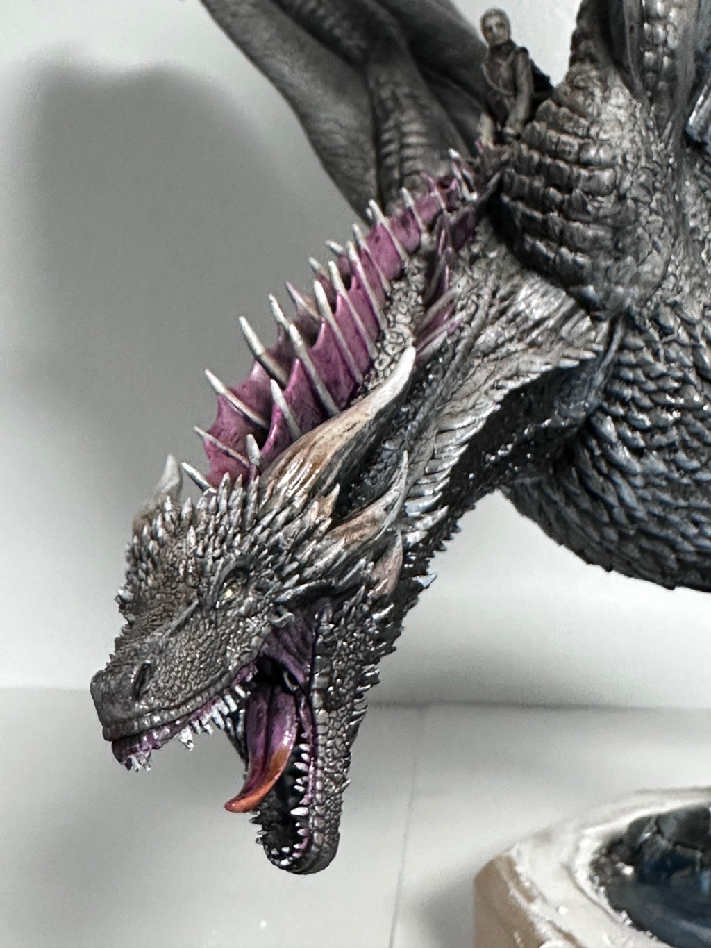 FIGURINE SUR MONTURE MONSTRUEUSE - GOT "Drogo"